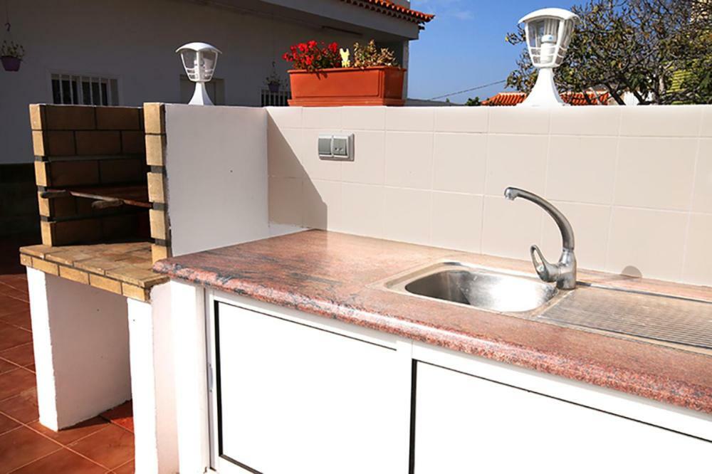Villa Albe, Jacuzzi Con Vistas Al Mar Arona  Extérieur photo